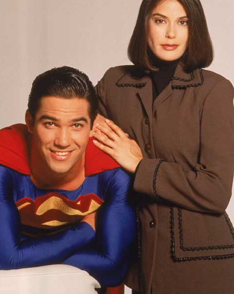 你离炫酷"超人",只差一条内裤的距离