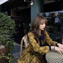 Autumn dress 2021 new female early autumn waist thin high-end design sense niche celebrity temperament jumpsuit dress