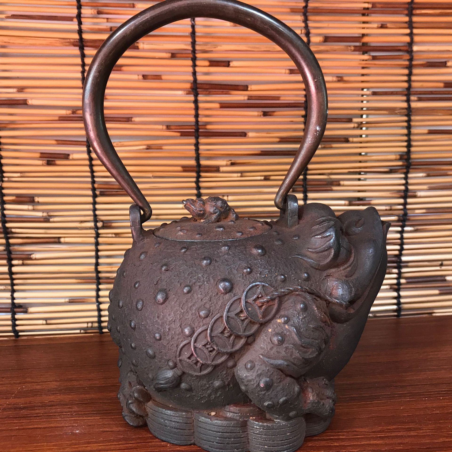 Xia Jietie pot manufacturer spittor brother pot of checking iron pot of cast iron teapot in southern Japan iron pot