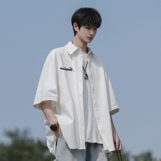 Letter Printed Half-Sleeve Ice Silk Shirt Men's Summer Japanese Cityboy Pleasant Casual Shirt Jacket Men's Style
Letter Printed Half-Sleeve Ice Silk Shirt Men's Summer Japanese Cityboy Pleasant Casual Shirt Jacket Men's Style