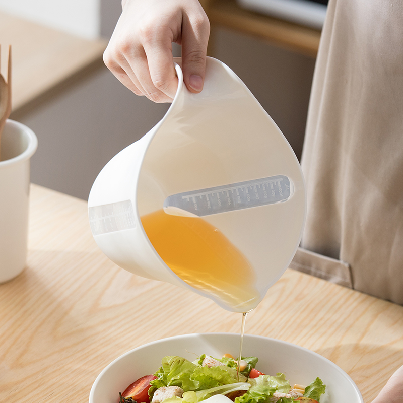 nachuan creative multi-functional measuring cup with scale 1000ml household kitchen baking milk flour plastic g measuring cup