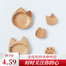 And light small build cute cat solid wood chopstick holder chopstick pillow Xiao Mao cat fat claw swing small wooden disc