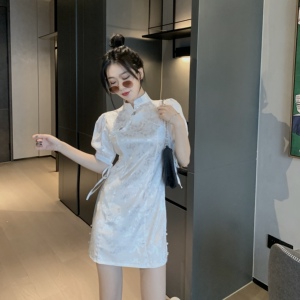 sexy girl’s improved Chinese style retro dark jacquard bubble sleeve slim improved cheongsam dress