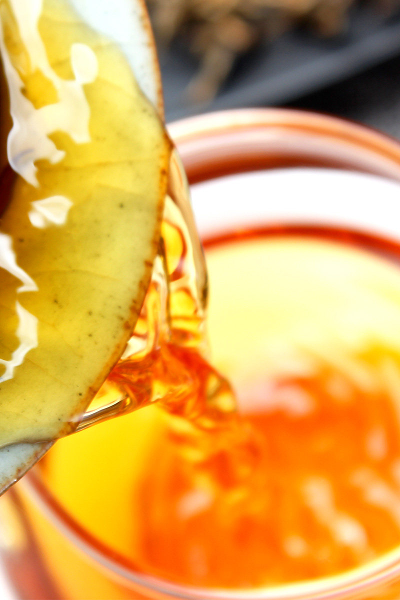 buy 1, send 1, 500g in total, yunnan jingmai ancient trees, sun dried, red tea, spring tea, non premium flower honey, dianhong