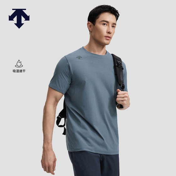 DESCENTE TRAINING series comprehensive training sports men's short-sleeved moisture-absorbing quick-drying T-shirt autumn new products
DESCENTE TRAINING series comprehensive training sports men's short-sleeved moisture-absorbing quick-drying T-shirt autumn new products