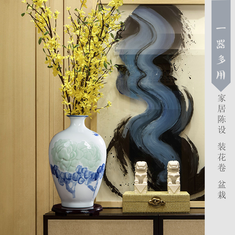 Jingdezhen hand - made ceramic porcelain vase furnishing articles hand - made lotus flower arranging the modern Chinese style living room sitting room adornment