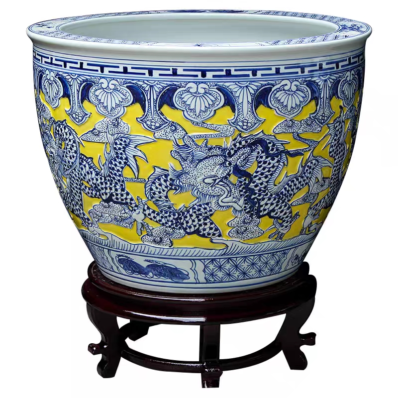 Ceramics have an oversized tank brocade carp goldfish bowl, villa and courtyard outside the lotus pond lily cylinder town curtilage the wind water tanks