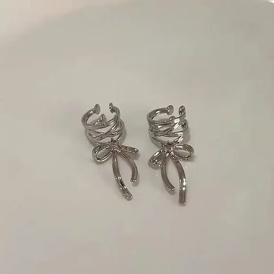 여성을위한 리본 미학적 귀 클립 트렌디하고 콜드 발레 스타일 리본 보우 이어 피어싱 귀 뼈 클립 학생 귀 장식 여성을위한 리본 미학적 귀 클립 트렌디하고 콜드 발레 스타일 리본 보우 이어 피어싱 귀 뼈 클립 학생 귀 장식