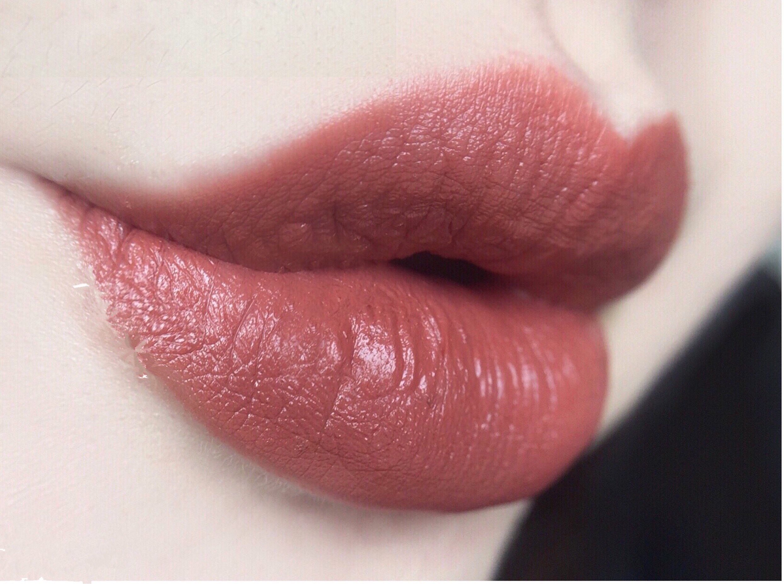 最是温柔的一抹奶茶色口红