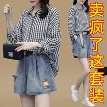 Fashion set women summer 2021 new short sleeve plaid foreign style top size denim wide leg shorts two piece set