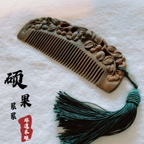 Artisan Hearts Red Wood Carvings Handmade Green Sandalwood Comb Red Fruits Collection Courtesy Engraving China Gufeng Wedding Wood Comb