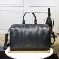 European and American light extravaganza Bull Leather Woven Mens Bag Portable Travel Bag 2022 New Fashion Business Large Capacity Luggage Bag