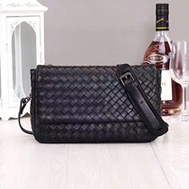 Small lambskin braided minimalist single shoulder bag 2022 new fashion stars with the same 100 hitched satchel