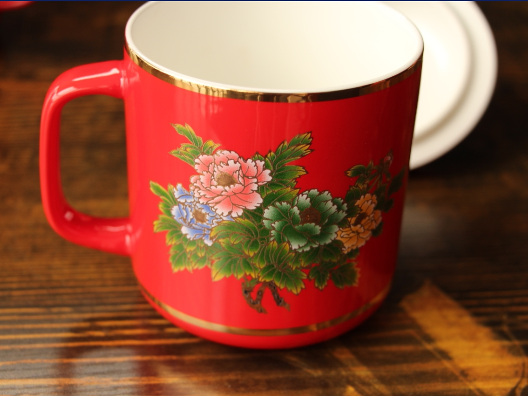中国元素红瓷杯湖南长沙特产醴陵瓷礼品杯红色文化牡丹花杯梅花