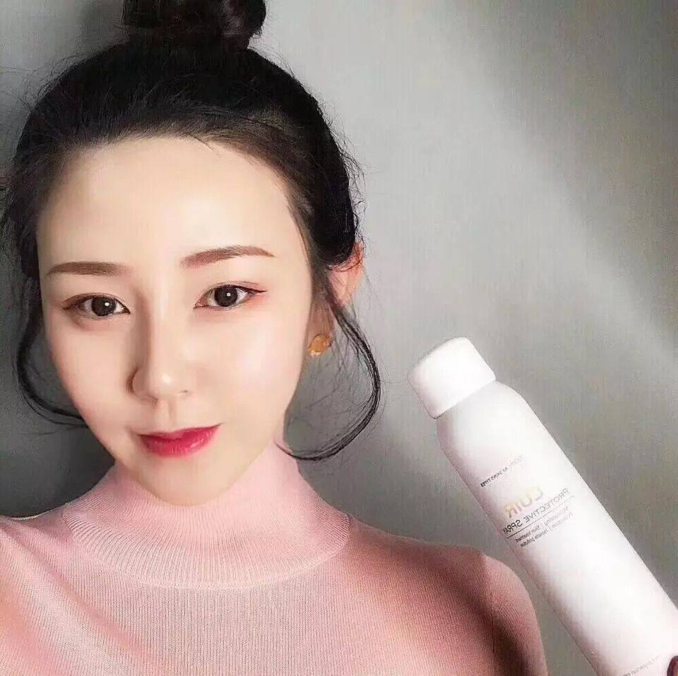 妆后葵儿红石榴鲜活防护喷雾补水保湿全身隔离孕妇可用户男女通用_7折