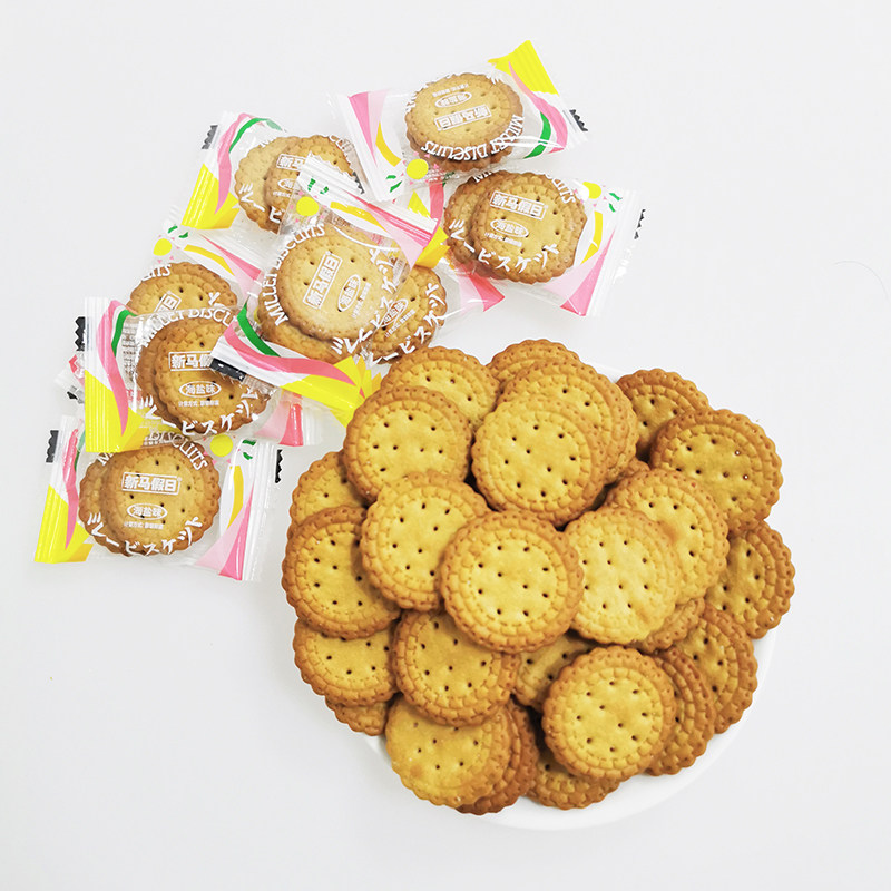 网红日式海盐饼干南乳小圆饼咸味早餐粗粮办公室休闲散装零食饼干