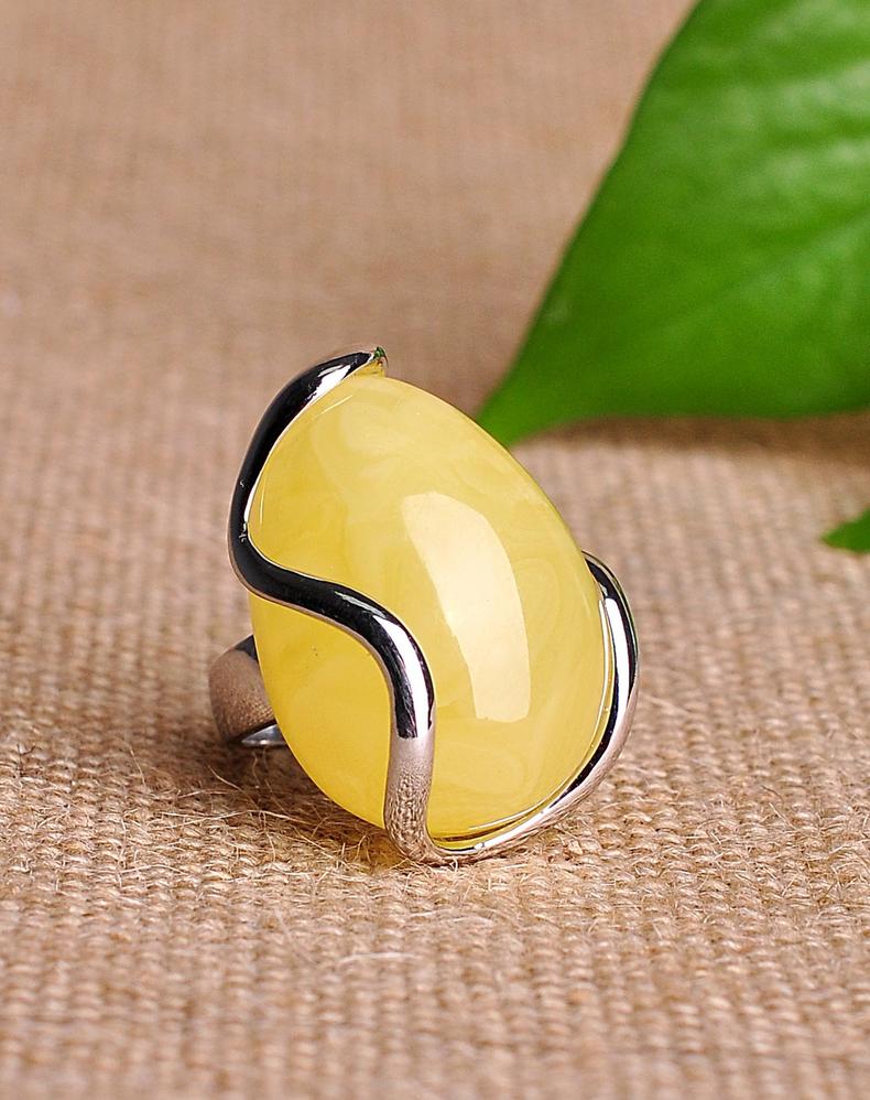 什么是二代蜜蜡?究竟值不值得购买?