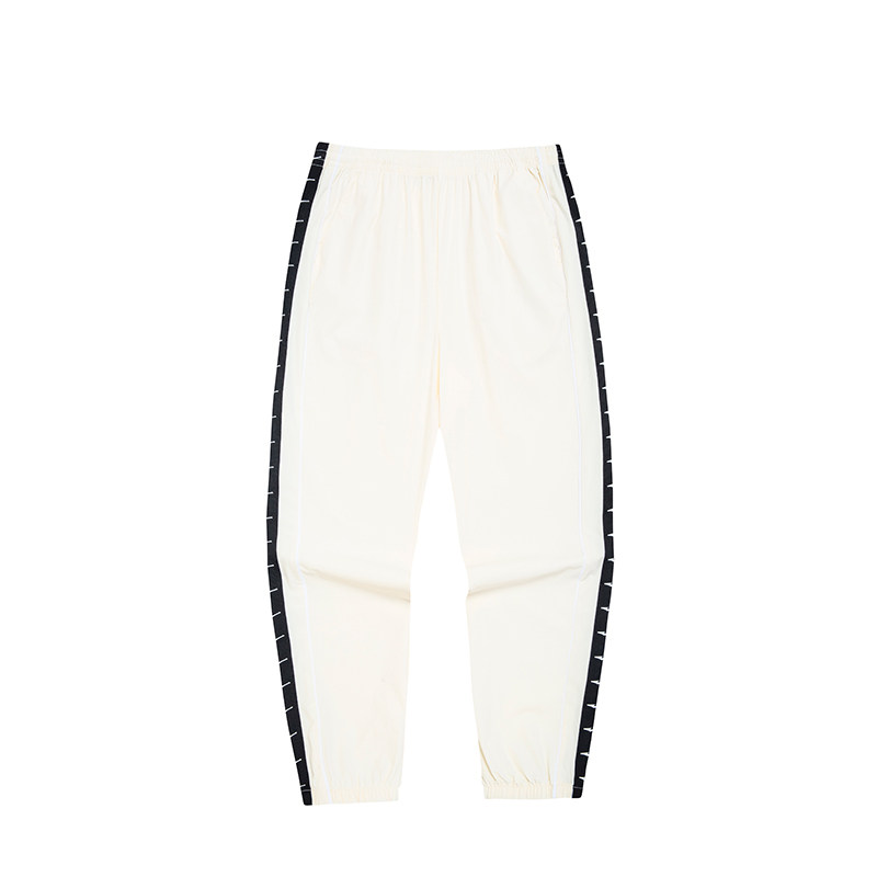 Ледниково-белый