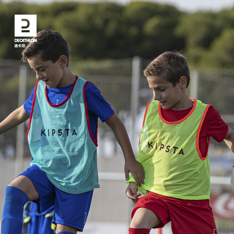 Dikamnon children's football training vests against training Machia football unit vest activities grouped in IVO2