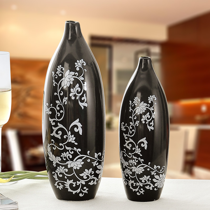 Ceramic craft gifts creative furnishing articles wedding gifts I household adornment of black and white shell vase furnishing articles