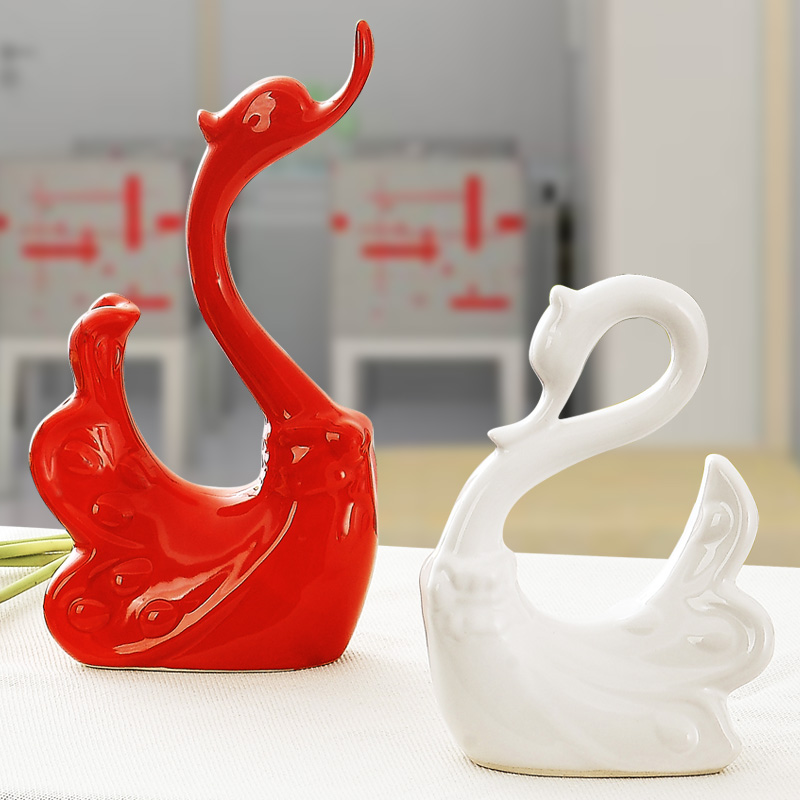 The Sequence of the strong household act the role ofing is tasted creative new home decoration wedding present red and white couples swan furnishing articles ceramic arts and crafts