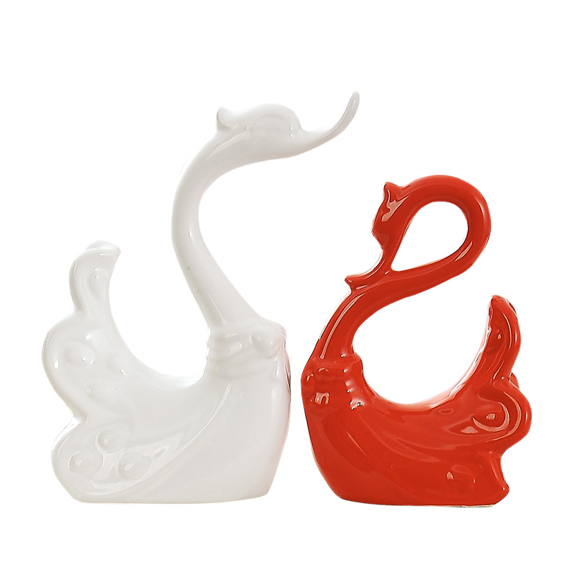 The Sequence of the strong household act the role ofing is tasted creative new home decoration wedding present red and white couples swan furnishing articles ceramic arts and crafts