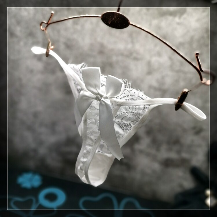 恋名媛白色蕾丝棉丁字裤内裤少女士超可爱萝莉日系性感诱惑低腰骚内裤