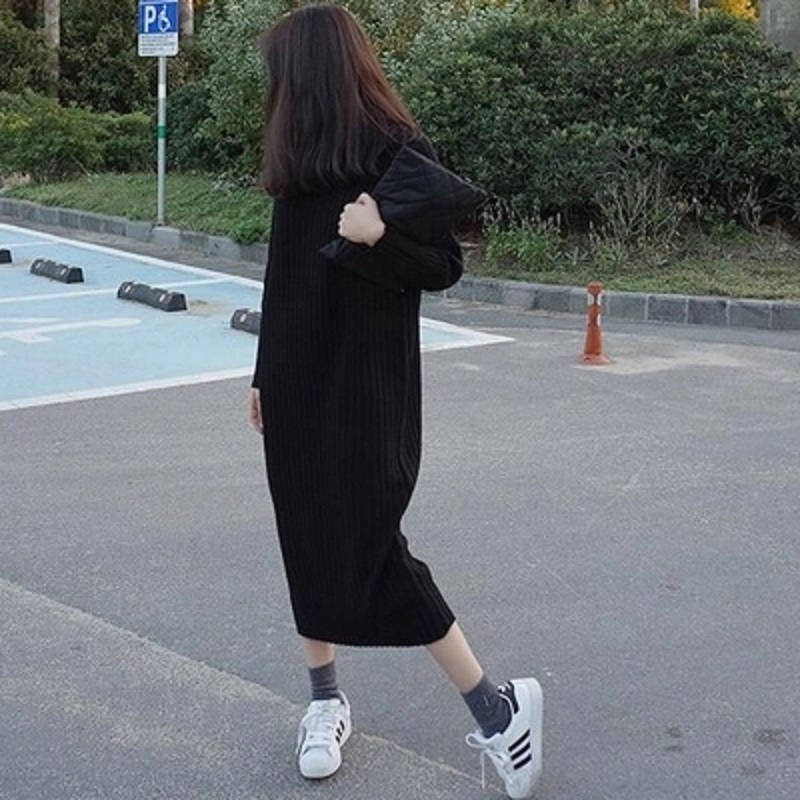装点造型的针织衫,玩转时尚。18