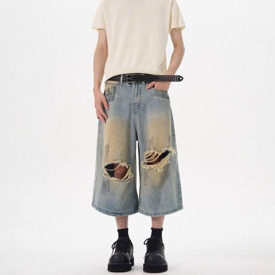 American style old loose summer mud dyed washing denim shorts design casual cropped pants ripped men and women trendy
American style old loose summer mud dyed washing denim shorts design casual cropped pants ripped men and women trendy