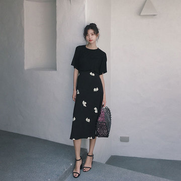 小心机社会女晚晚风复古学生漏腰网红bf俏皮两件套装裙时尚潮夏季 小心机社会女晚晚风复古学生漏腰网红bf俏皮两件套装裙时尚潮夏季