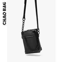 2021 new cigarette case Type of vertical mobile phone bag Leather Boys Bag Light Extravagant and Inclined Satchel Bag Chain Box Bag