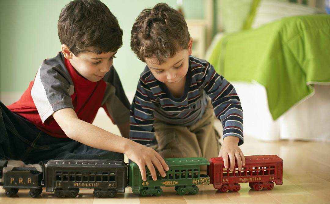 如何教宝宝玩玩具?正确姿势看这里