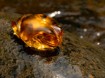 Ogrima Warring States ancient French true glassMaster tree frog decoration tea pet sculpture model