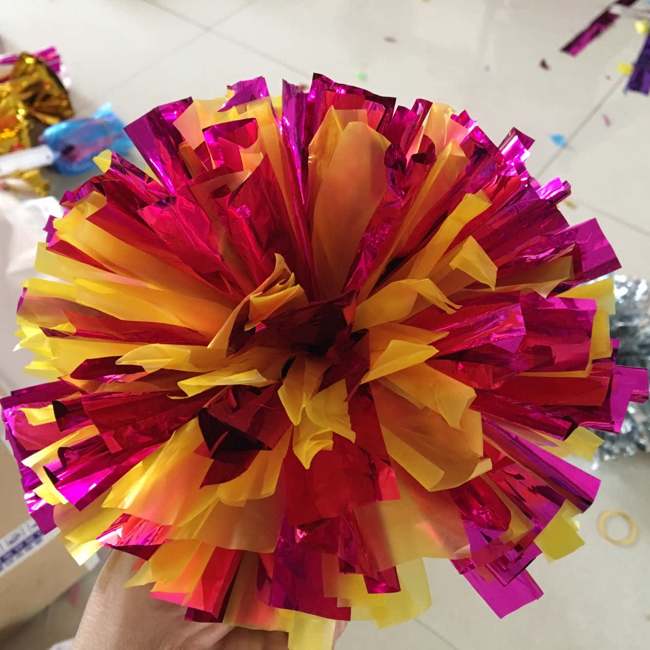 亚光混亮光 幼儿园道具花球.啦啦队彩球.啦啦操花球_双氙车灯改装网