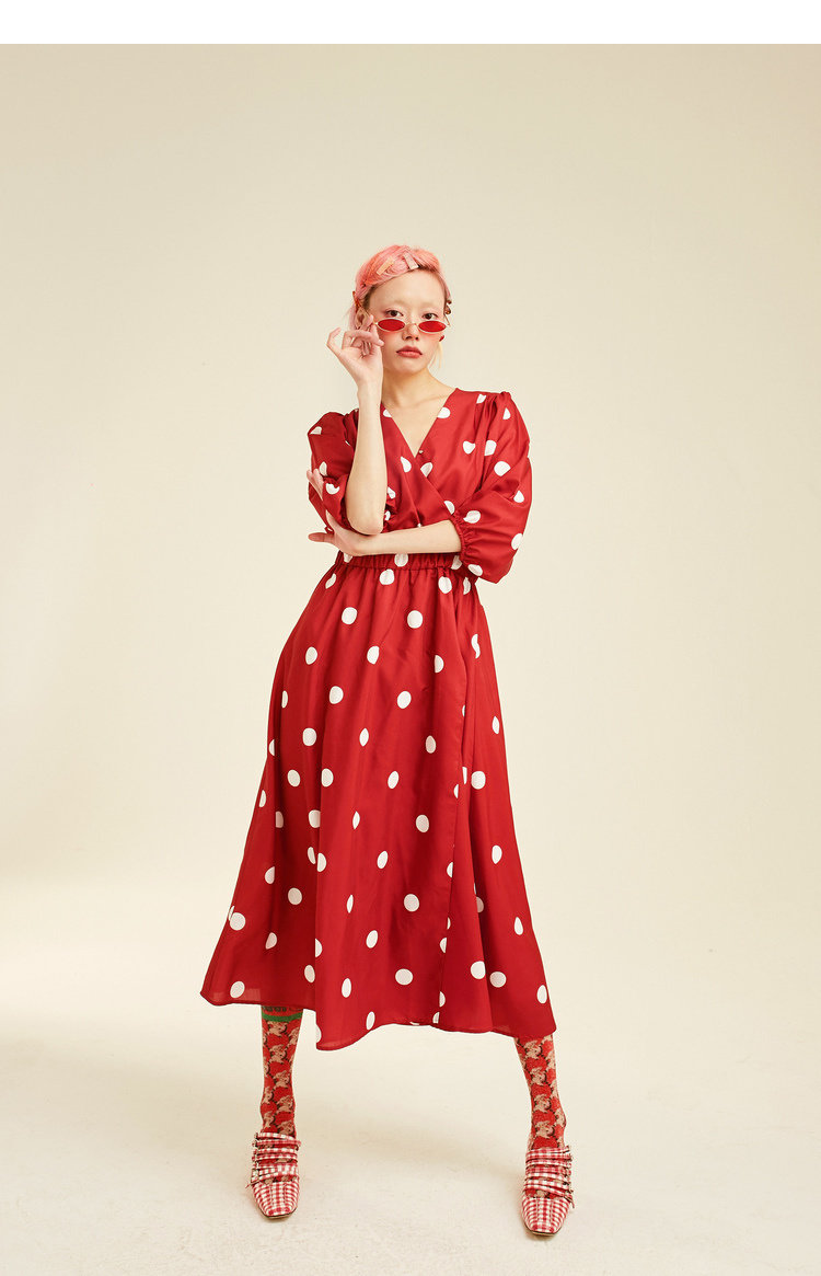 妖精的口袋红色波点v领连衣裙2019夏季新款女士法式收腰雪纺a字裙