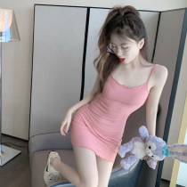 Small sweet age-reducing first love fairy pink skirt slim slim sexy suspender tight buttock dress