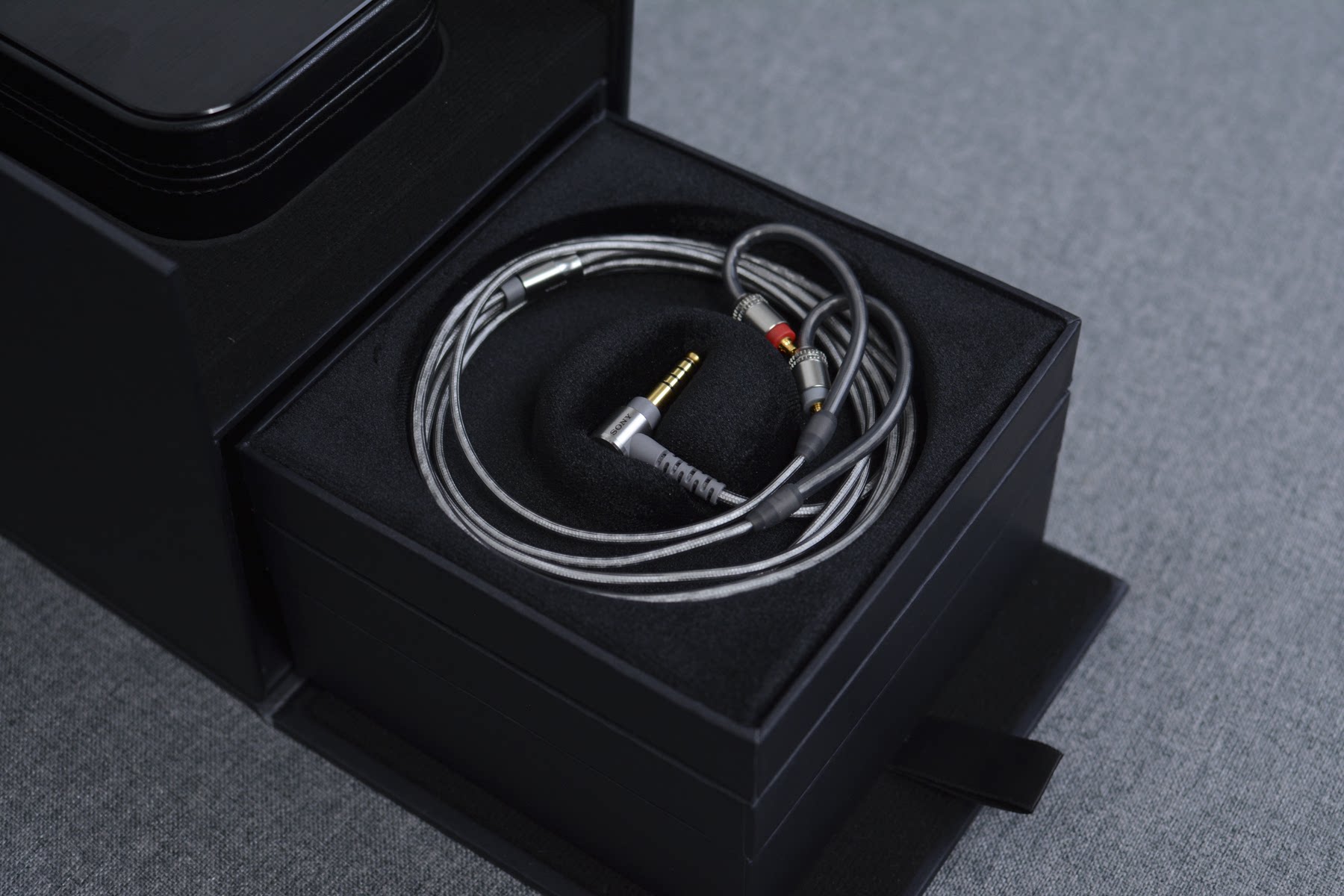 z1r头戴式高音质降噪男女生通用hires高解析度耳机