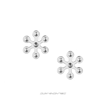 Sun Vagaries balances the creative stereo ear nail