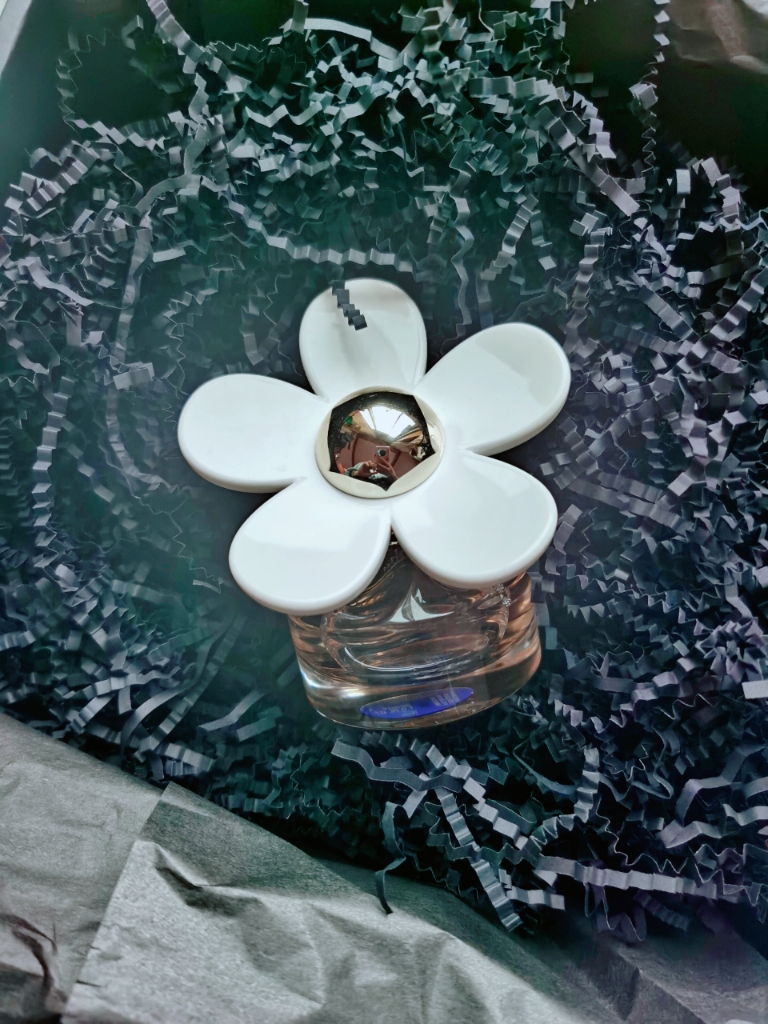 莫杰雏菊挚爱淡香氛30ml好不好用,入手后7天来评价,第3张 莫杰雏菊挚爱淡香氛30ml好不好用,入手后7天来评价,第3张