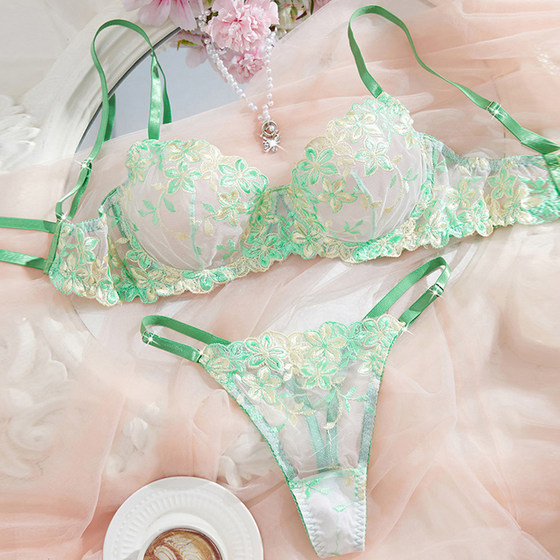 New European and American sexy lingerie sweet embroidered bra set steel ring ultra-thin cup transparent three-point large-size pajamas
New European and American sexy lingerie sweet embroidered bra set steel ring ultra-thin cup transparent three-point large-size pajamas
