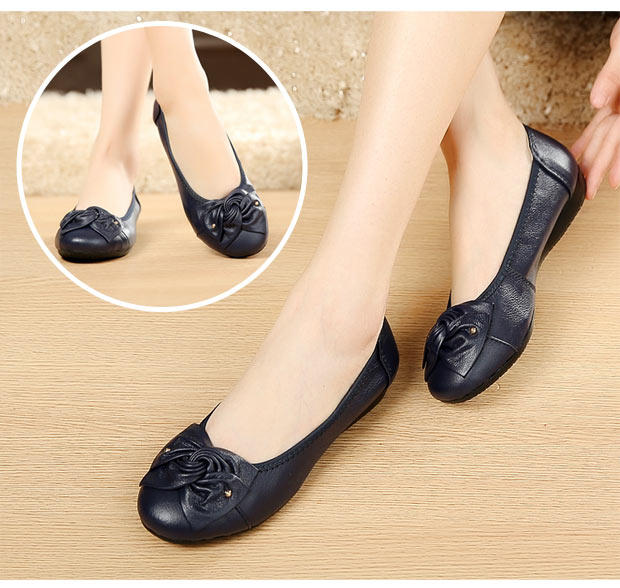 中老年女鞋真皮牛筋底女单鞋软底平跟休闲鞋妈