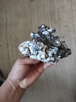 Water-straw-cylinder fish tank made of scenery Qinglong stone