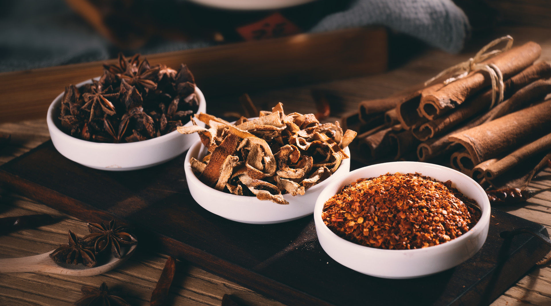 主妇必备基础调味品让菜肴滋味更丰富