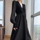 2022 spring and autumn high-end quality high-end design sense small dress French Hepburn style V-neck black dress 2022 spring and autumn high-end quality high-end design sense small dress French Hepburn style V-neck black dress