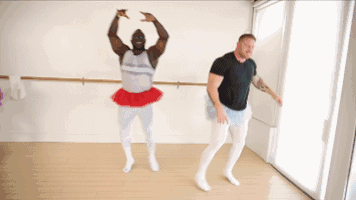 当肌肉男学起了芭蕾舞,这画风