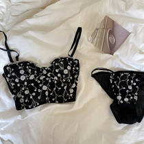 French sexy embroidery lace small chest gathered up to support girl underwear big chest small bra set summer