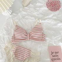 Japanese sweet thin no steel ring triangle cup girl underwear small chest gather simple striped bra set