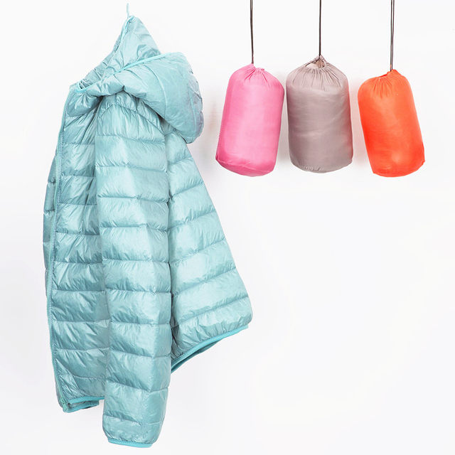 Lightweight down jacket women 2019 new autumn and winter hooded short paragraph casual fashion Korean large size thin section women's jacket Lightweight down jacket women 2019 new autumn and winter hooded short paragraph casual fashion Korean large size thin section women's jacket