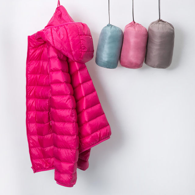 Lightweight down jacket women 2019 new autumn and winter hooded short paragraph casual fashion Korean large size thin section women's jacket Lightweight down jacket women 2019 new autumn and winter hooded short paragraph casual fashion Korean large size thin section women's jacket