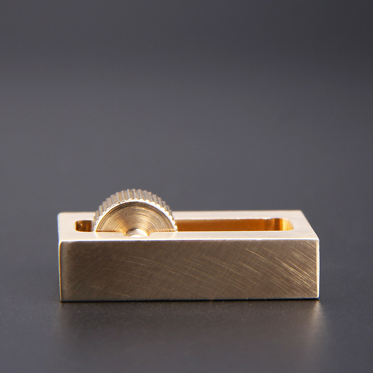 小号油边盒油边斗边油盒染色盒染色器纯铜迷你边油盒斗包邮_双氙车灯